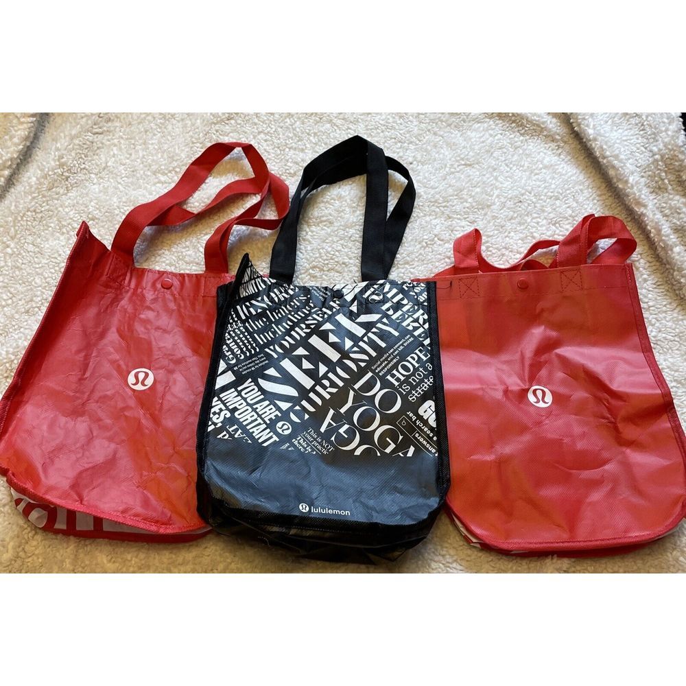 Lot‎ 3 Lululemon Reusable Tote Shopping Bags Small 12 x 9 w/Snaps 2 Red/ 1 Black